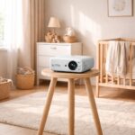 découvrez un support stable conçu spécialement pour vidéoprojecteurs epson, idéal pour la chambre de son bébé, alliant sécurité et praticité pour un visionnage optimal.